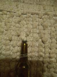 Metallinen carlsberg beer, pullon mallinen  pullonavaajaKorkeus n. 7cm