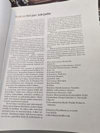 Eilispäivän traktoreita