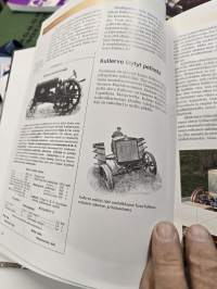 Eilispäivän traktoreita