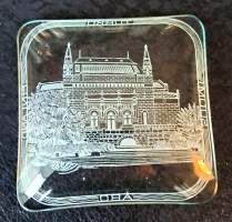 Turku Taidemuseo  design mainostuhkakuppi - tuhkakuppi  lasia 8,5x8,5 cm  1950-luku