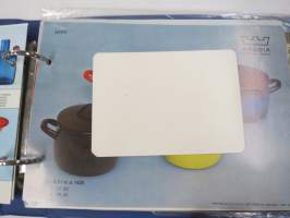 Arabia Wärtsilä -tuoteluettelo mm. emaliset kahvipannut, astiat, käyttö- ja taidelasiesineet suunnittelija, -malli- ja mittatietoineen, 1970-luvun alku