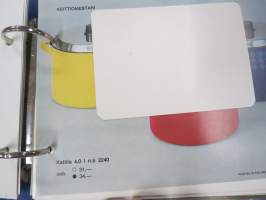 Arabia Wärtsilä -tuoteluettelo mm. emaliset kahvipannut, astiat, käyttö- ja taidelasiesineet suunnittelija, -malli- ja mittatietoineen, 1970-luvun alku