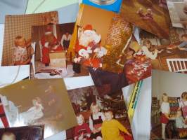 1960/70 -lukua - erä valokuvia 59 kpl koko 9 x 9 cm, erinomaista ajankuvaa