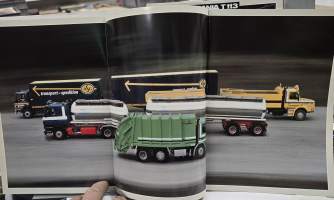 SCANIA yleisesite  12/1986