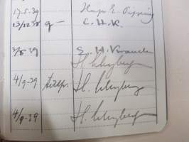 Svenska Handelshögskolani Helsingfors Studiebok för Studeranden Brita Heinrichs, matrikelnummer 725, 1937 -opintokirja