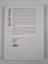 Oma pöytä : Naiset historiankirjoittajina Suomessa