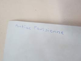 Pontiac Parisienne näyttelyssä - amerikkalaisten autojen harrastuksen alkuaikoja Suomessa -valokuva