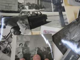 Fru / Rouva Karin von Knorring - elämänuran valokuvia, kiitollisen autokouluoppilaan (Katri Maury) teettämä kansio