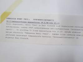 Serenaadiluutnantti, elokuvan / dokumentin / sarjan promootiokuva / lehdistömateriaalia, YLE -valokuva