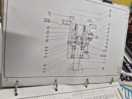 Vammas Major kaivurin varaosa-, käyttö- ja huoltoohjeet.