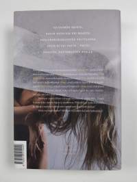 Oneiron : fantasia kuolemanjälkeisistä sekunneista