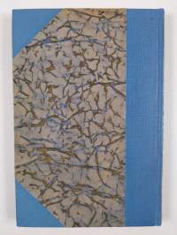 Kuhmon kulmilta : matkavälineinä postiauto - takatuuppari ja suutarin hevoset : turistin tunnelmia raukoilta rajaseuduilta