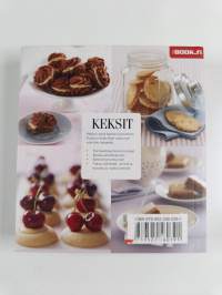 Keksit : yli 100 helppoa ohjetta