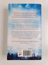 Sidney Sheldonin Pimeyden airut