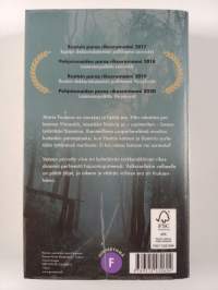 Veteen piirretty viiva