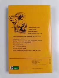 Five go off in a caravan