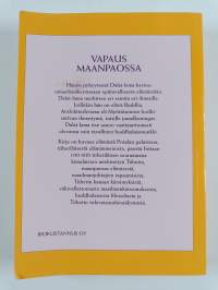 Vapaus maanpaossa : hänen pyhyytensä 14 Dalai-Laman omaelämäkerta