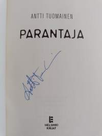 Parantaja (signeerattu)