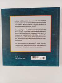 Arvovallankumous : eettisyys innovaatioiden lähteenä yhteiskunnallisissa yrityksissä