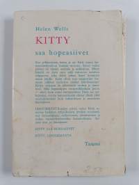 Kitty saa hopeasiivet