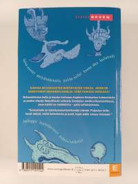 Kapteeni Sinikarhun 13 1/2 elämää