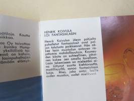 Humppilan Uusi Lasitehdas Oy -tuoteluettelo / kuvasto, Henrik Koivula - Fantasialasi, Börje Rajalin &amp; Tauno Wirkkala tuotantoa, esittelee kuvin ja nimin puhaltajat;