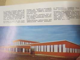 Humppilan Uusi Lasitehdas Oy -tuoteluettelo / kuvasto, Henrik Koivula - Fantasialasi, Börje Rajalin &amp; Tauno Wirkkala tuotantoa, esittelee kuvin ja nimin puhaltajat;