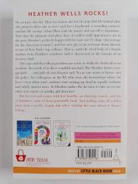 Size 12 is not fat : a Heather Wells mystery