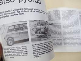 Menetti ajoneuvonsa hallinnan