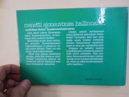 Menetti ajoneuvonsa hallinnan