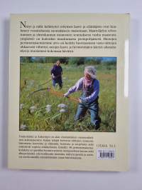 Toukohärkä ja kultasiipi : niityt ja niiden hoito