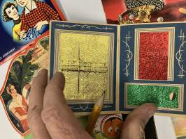 Neulapakkauksia erä