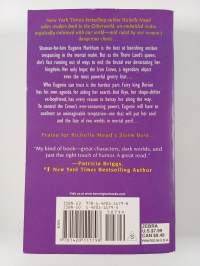 Richelle Mead setti (8 kirjaa)