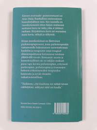 Katseen avaruudet : pienoisromaani