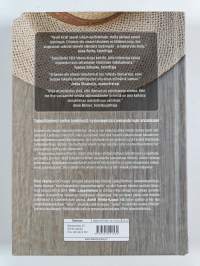 Erilainen ote omaan talouteen : vapaus, onni ja hyvä elämä