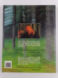 Liikettä linnunradalla = Moments of movement