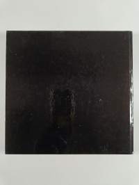 Lentäjän albumi = Pilot's album 1 (signeerattu)