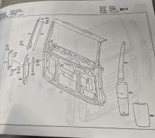 Mercedes benz  typ 673 hytin varaosa luettelo.  1986