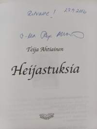 Heijastuksia : Runokokoelma (signeerattu, tekijän omiste)