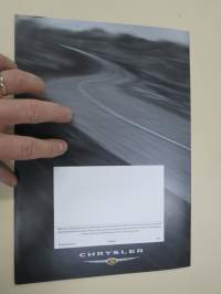Chrysler Sebring 2002 -myyntiesite, varsinainen esite ja lisävaruste-esite yhdessä