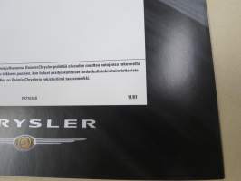 Chrysler Sebring 2002 -myyntiesite, varsinainen esite ja lisävaruste-esite yhdessä