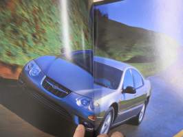 Chrysler 300 M -myyntiesite, varsinainen esite ja lisävaruste-esite yhdessä