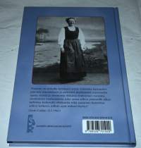 Anni Collan kisakentillään