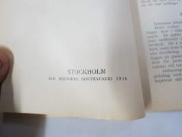 84 sätt att tillaga pumpar -84 tapaa valmistaa kurpitsaa, ruotsinkielinen
