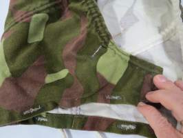 SA maastopuvun (takin) huppu / kypäränsuojus VPu 78 -hyväkuntoinen