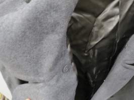 SA Mantteli (pitkä talvitakki), koko B50, käyttämätön