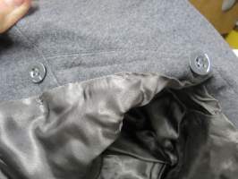 SA Mantteli (pitkä talvitakki), koko B50, käyttämätön