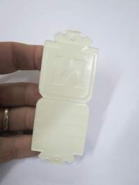 Nappari Oy (Naparstok), Tampere -hintalappu / tuotetietolappu, merkin valmistaja Herman Mattsson Korkokuvapaino &amp; Pussitehdas, Vaasa