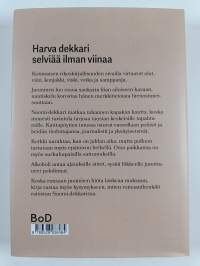 Dekkarit kantapöydän imussa