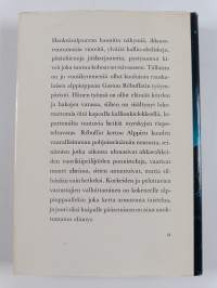 Alppihuippuja valloittamassa